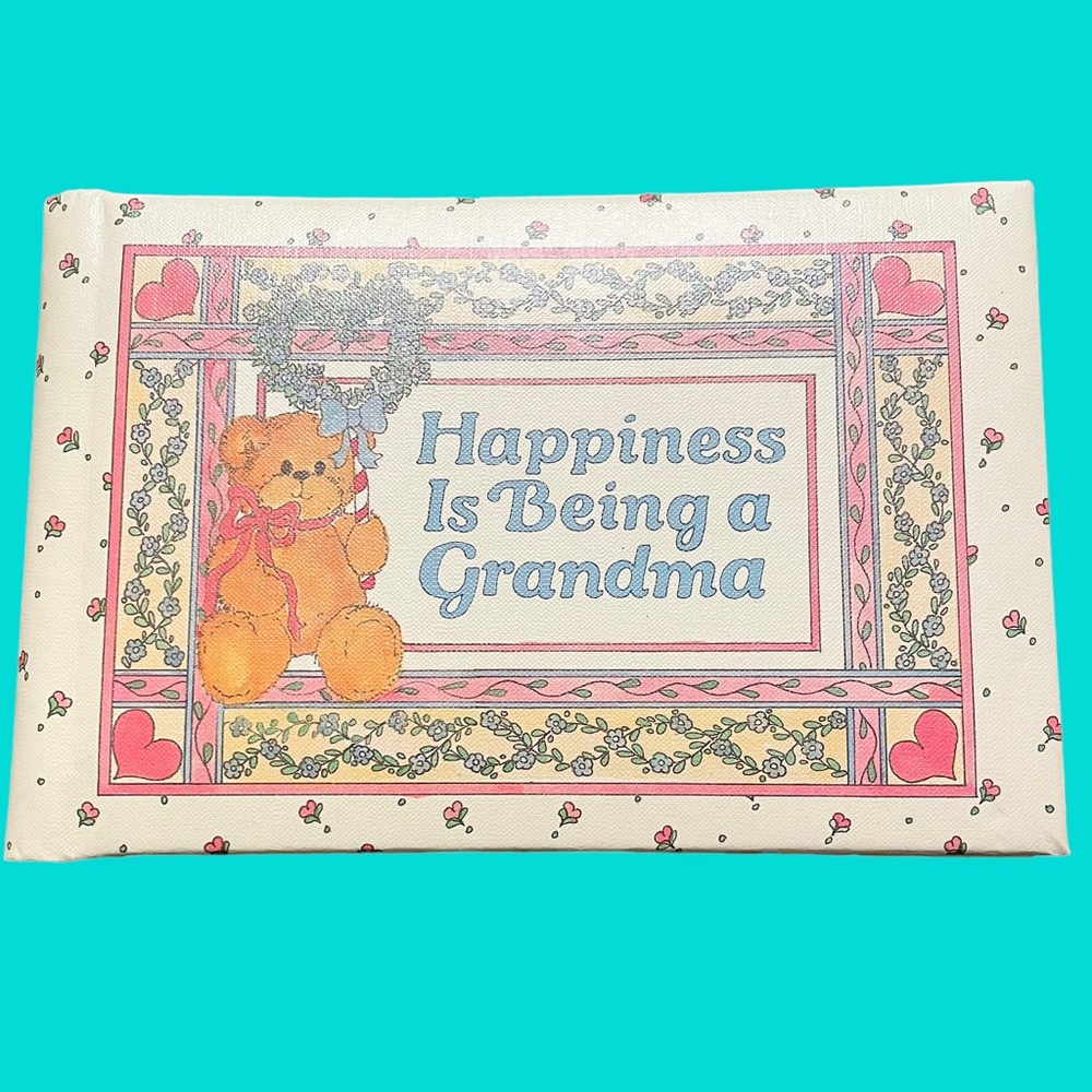 Vintage 90s Grandma Photo Album. Cottagecore.